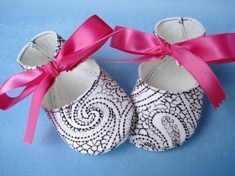 Baby Shoes Booties Sewing Pattern Basic Shoes Ten Sizes Babies Preemies Dolls PDF e-Pattern image 5