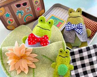 Frog Toad Tin Play Set Felt Sewing Pattern Toy Sleeping Bag - Tutorial PDF ePATTERN - e pattern Hand Sewing Cute Amphibian e pattern PDF DIY
