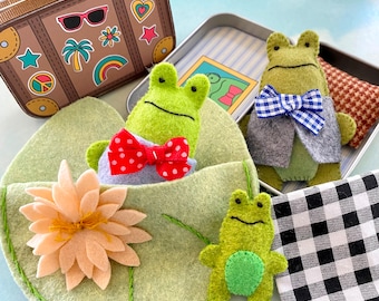 Frog Toad Tin Play Set Felt Sewing Pattern Toy Sleeping Bag - Tutorial PDF ePATTERN - e pattern Hand Sewing Cute Amphibian e pattern PDF DIY