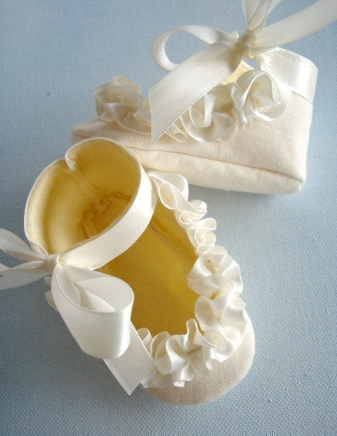 Baby Shoes Booties With Ruffled Ribbon Sewing Pattern PDF Epattern