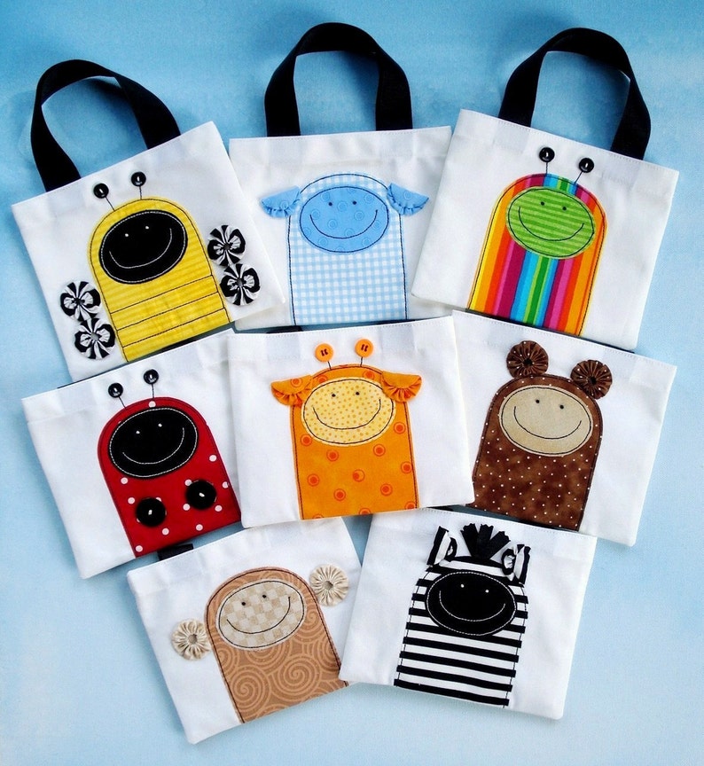 Sewing Pattern  Mini Tote Bags with Critter Appliques  image 1