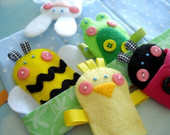 Felt Sewing Pattern - Spring Felt Finger Puppets Sewing Pattern - PDF ePATTERN for Chick, Bunny, Bumble Bee, Ladybug, Frog & Carrying Case