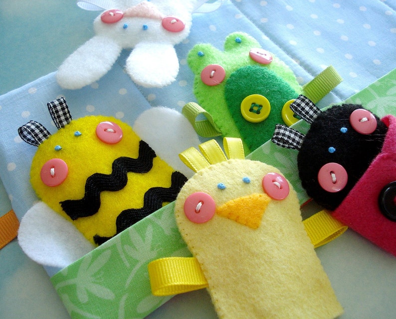 Felt Sewing Pattern Spring Felt Finger Puppets Sewing Pattern PDF ePATTERN for Chick, Bunny, Bumble Bee, Ladybug, Frog & Carrying Case image 1