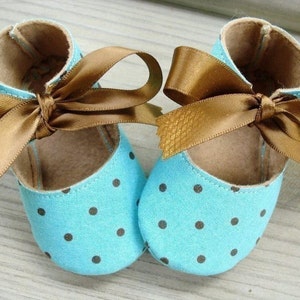 Baby Shoes Booties Sewing Pattern Basic Shoes Ten Sizes Babies Preemies Dolls PDF e-Pattern image 1