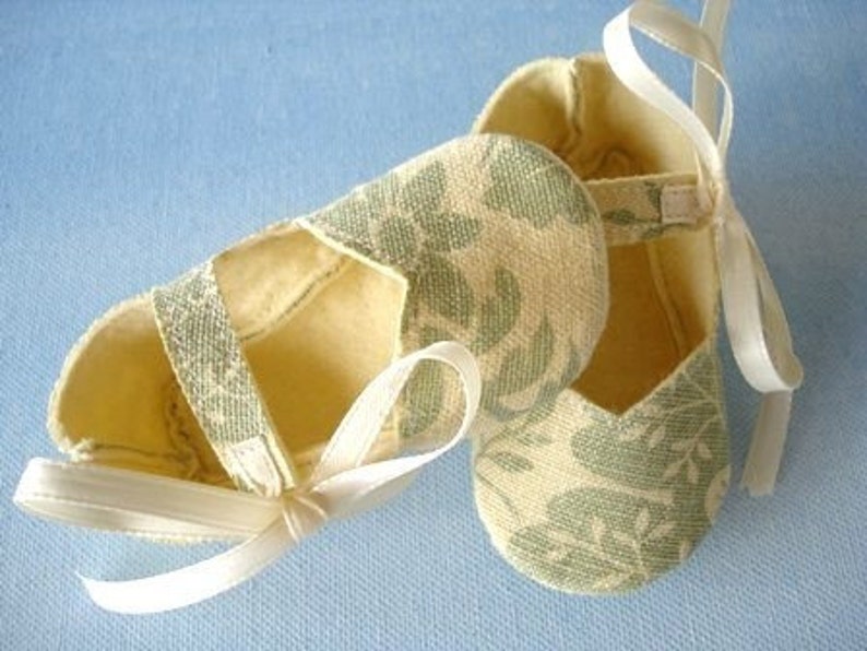 Mary Jane Sewing Pattern Simple Mary Jane Baby Shoes Booties with Ribbon Ties PDF ePattern image 4