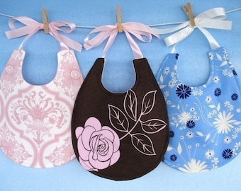 Baby Bib Sewing Pattern - Pretty Pieced Bib with Ribbon Ties - PDF ePattern