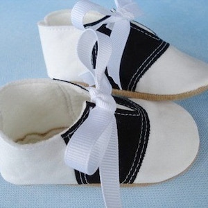 SALE - PDF ePATTERN - Saddle Shoes and Plain Shoes for Baby