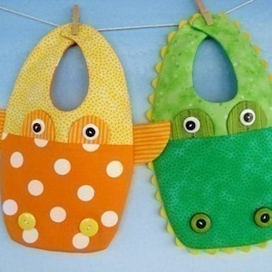 SALE - PDF ePattern for Giraffe and Gator Bibs