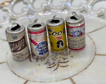 Mini beer can 80’s plastic vintage charm