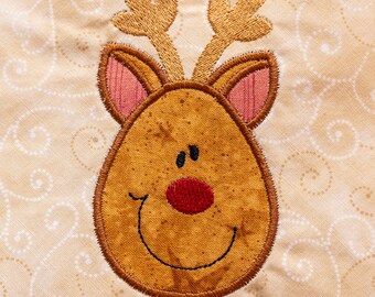 オリジナルのトナカイの顔のアップリケ機械刺繍デザイン - 4x4 フープサイズ - 即時ダウンロード