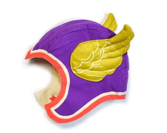 Flying Superhero Hat for Children, Gold Wing Super Hero Unisex Helmet for Kids, Costume Hat,