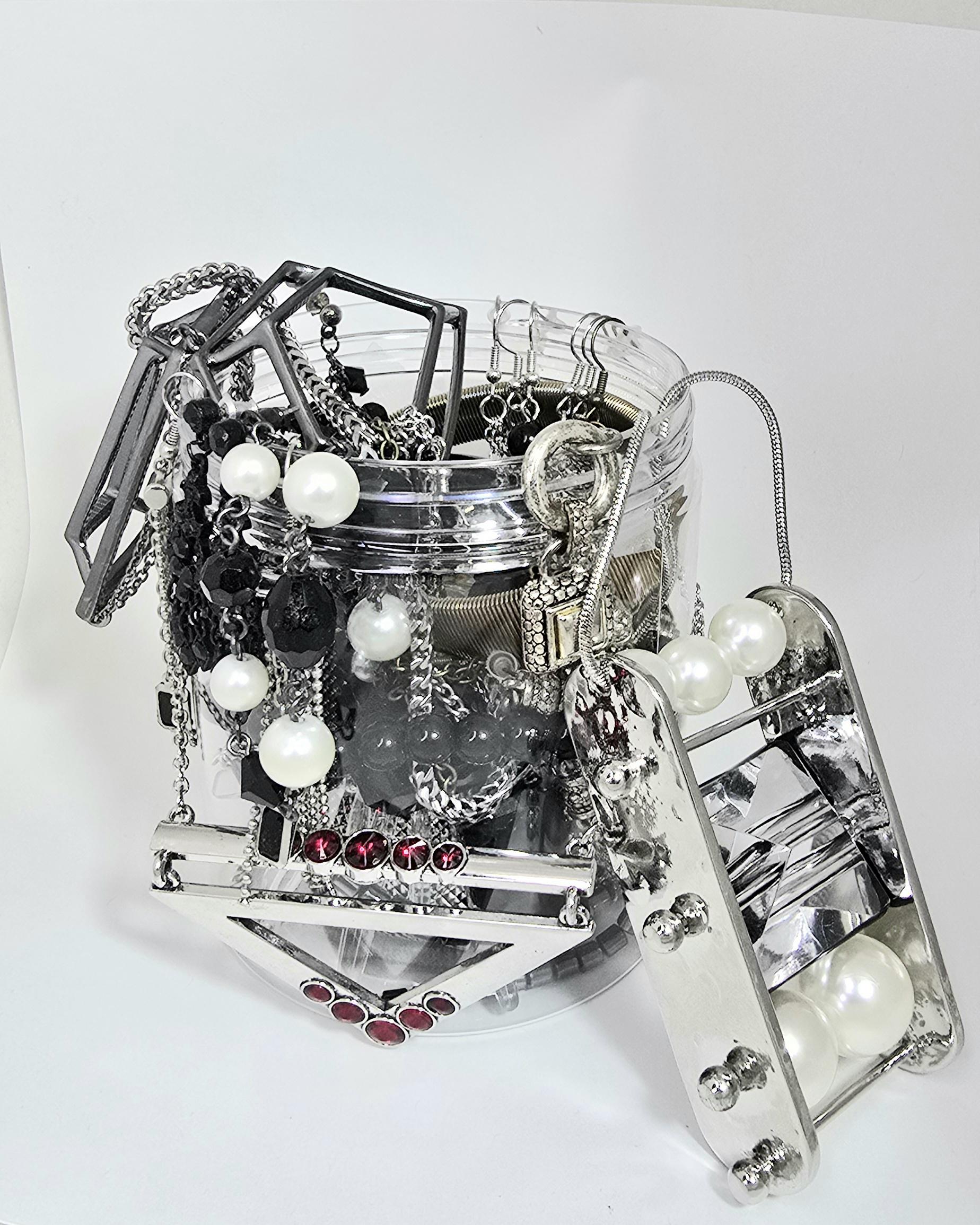ジュエルズ　バイ　ジァー　赤ハードカバー JEWELS BY JAR ジュエリー ジュエルズ バイ ジァー 赤ハードカバー JEWELS BY JAR ジュエリー