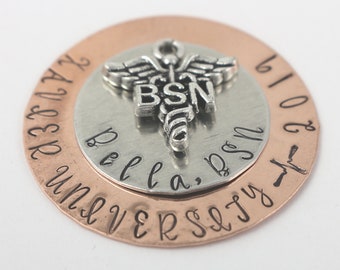 Personalisierte Anstecknadel - Krankenschwester Pin - Krankenschwester Pin Graduation - BSN Nursing Pin - RN Nursing Pin - RN Pin
