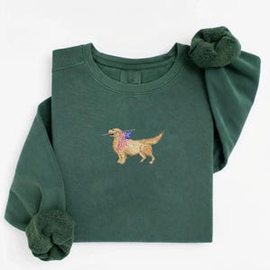 Patriotic Dog Embroidered Sweatshirt, Golden Retriever USA Flag Stitch, Fourth of July Dog Mom Gift,  Memorial Day Patriotic Apparel