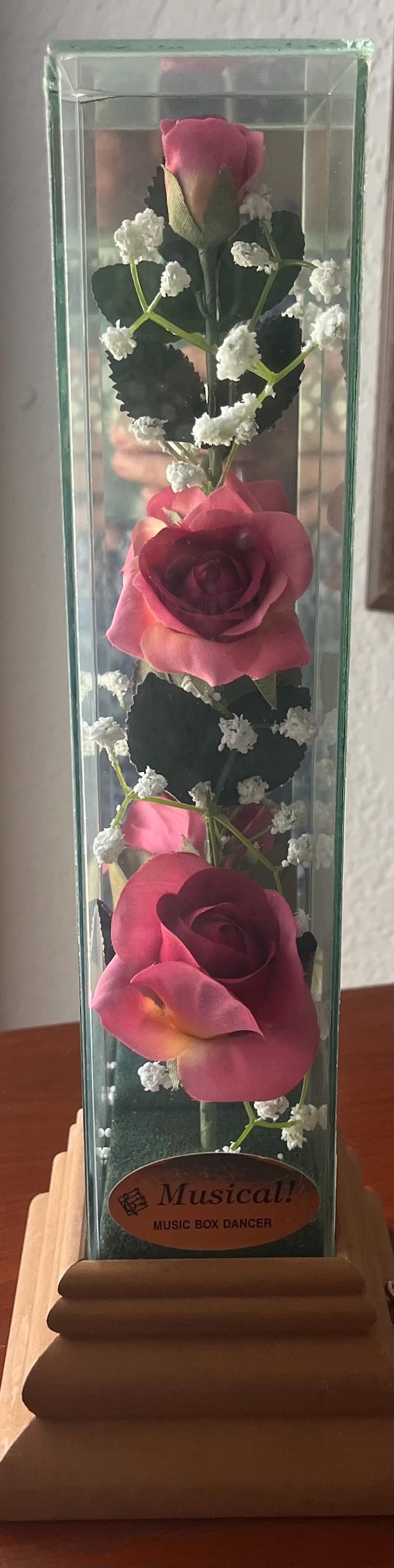 1970s Floral Music Box Plays Music Box Dancer by Frank Mills.