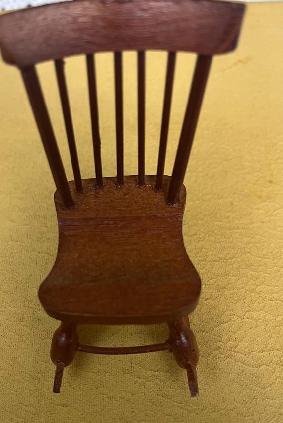 Dollhose Concord Miniture Windsor Rocker Made in Tawain