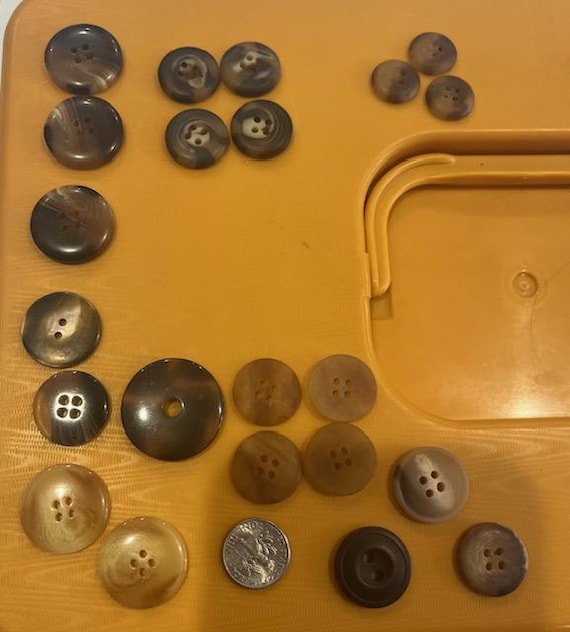Vintage Tortoiseshell Resin Buttons (30ish assorted)