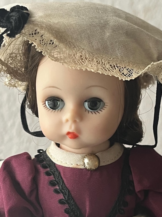 Madame Alexander 1962 Marme Walker Doll 8 Inches Tall w/ Sleepy Eyes