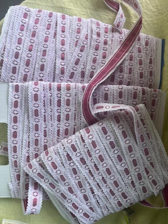 25+ Yards of Vintage Lace Trim Red and White Ribbon Crocheted Satin Scallops (Lot 1)