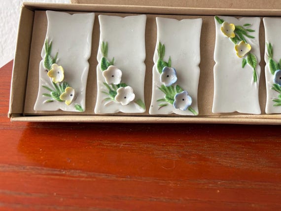 Vintage Porcelain Menu / Name Placement Card Holders Mid-Century Card Holders