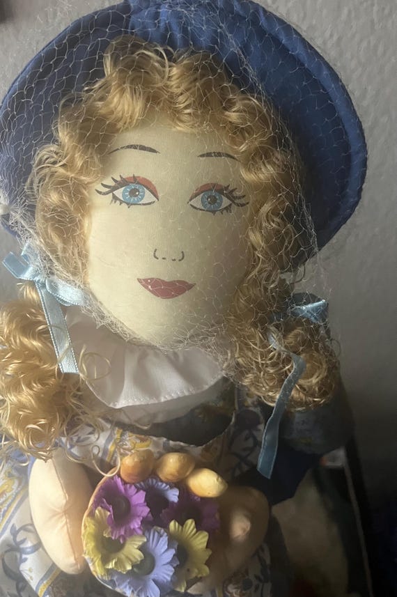 Vintage Victorian Style Hand Puppet with Flowers and Bread