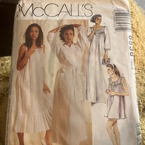 McCall’s 1993 Lanz of Salzburg Pajamas Bathrobe Nightgowns Previously Loved