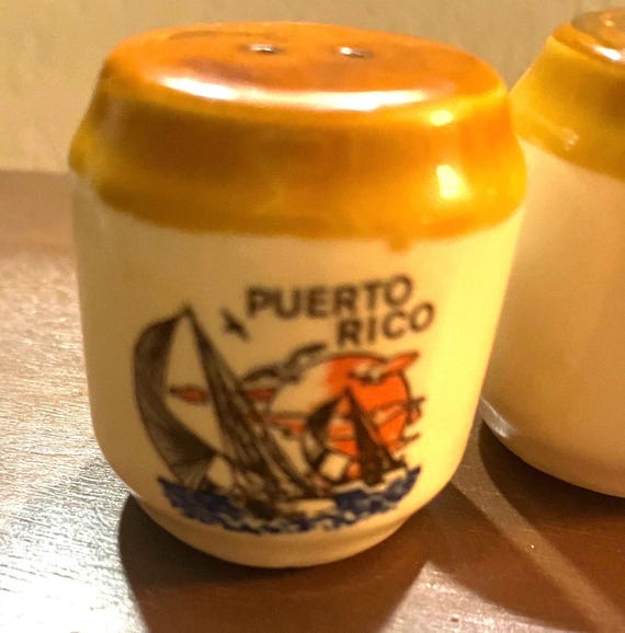 Salt and Pepper shakers Vintage Puerto Rico Souvigner