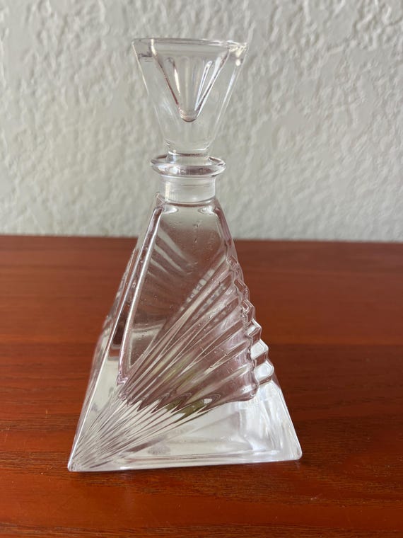 Art Deco Perfume Bottle Bari 24 pct Lead Crystal Pyramid Shape 5” Tall