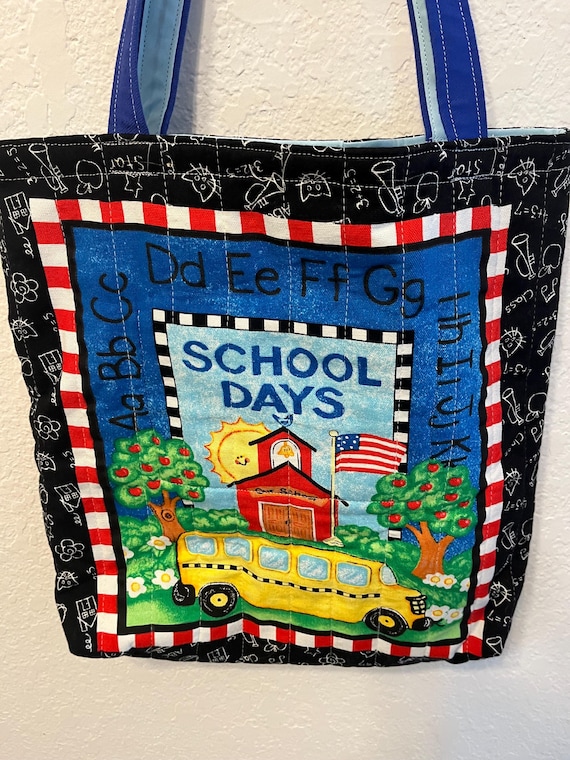 This School Days tote is perfect teachers, parents, and students alike.