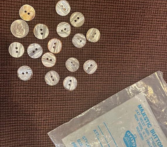 Vintage Mother-of-PearButtons (16 count)