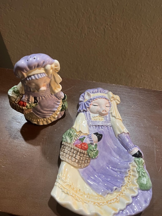 Vintage fat mama pig salt shaker and spoon rest