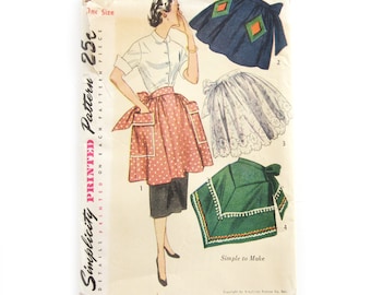 Vintage Apron Pattern, Half Apron with Large Pockets, Vendor Apron, Cobbler Apron, Simplicity 3718,  Vintage Sewing Pattern / One Size