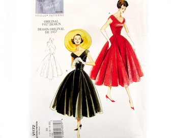 Vogue Vintage Model Pattern 1172, Original 1957 Design, Petite Dress with Full Skirt, Godets and Belt, Close-Fitting Bodice, UNCUT FF