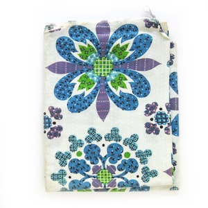 Authentic Vintage Floral FULL Opened Feedsack, 1940s 1950s Feedsack with Purple and Blue Flowers, Cotton Feed Sack Fabric, Quilting Fabric