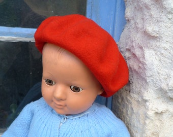 Vintage  red felt beret for child