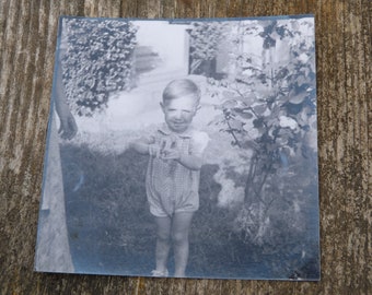 Vintage 1950/50s French black and white photography boy child on garden 3.3" x 3.3"