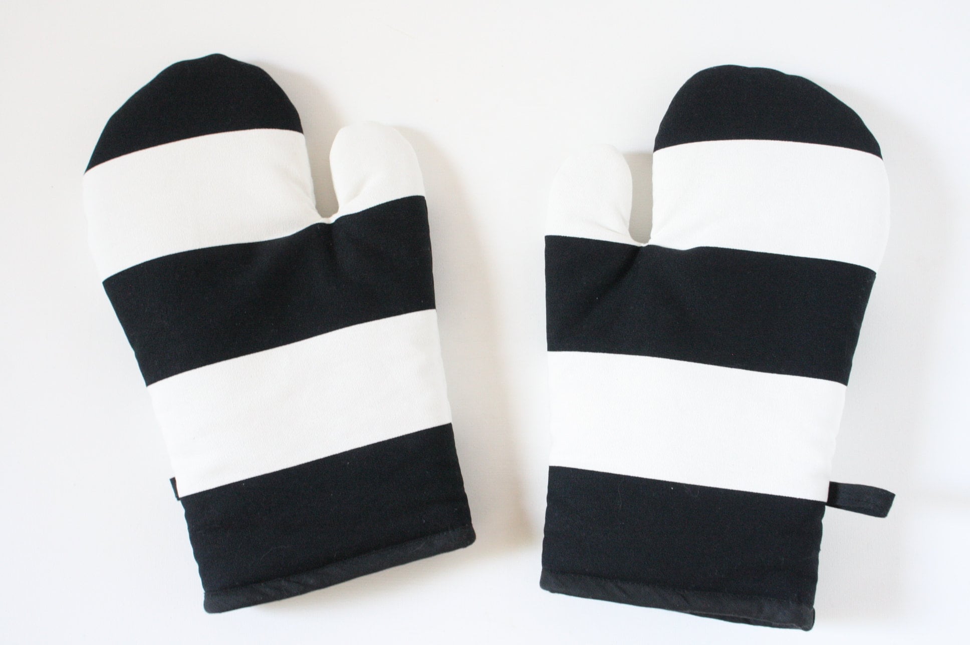 Black & White Striped Oven Gloves - Etsy
