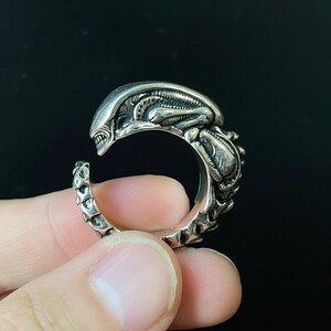 Silver Alien Ring, Silver Ring, Xenomorph Space Cosmic Creature Ring ...