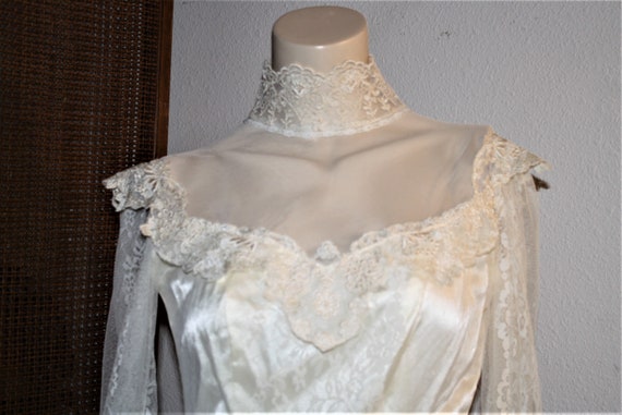 Vintage Boho Prairie Wedding Dress Ivory Train sm… - image 1