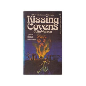 Kissing Covens - vintage 1972 horror paperback by Colin Watson - Free US Shipping