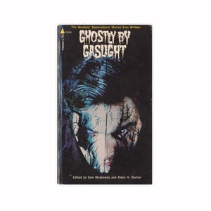 Ghostly By Gaslight - vintage paperback of classic horror stories from 1971 - Free US Shipping