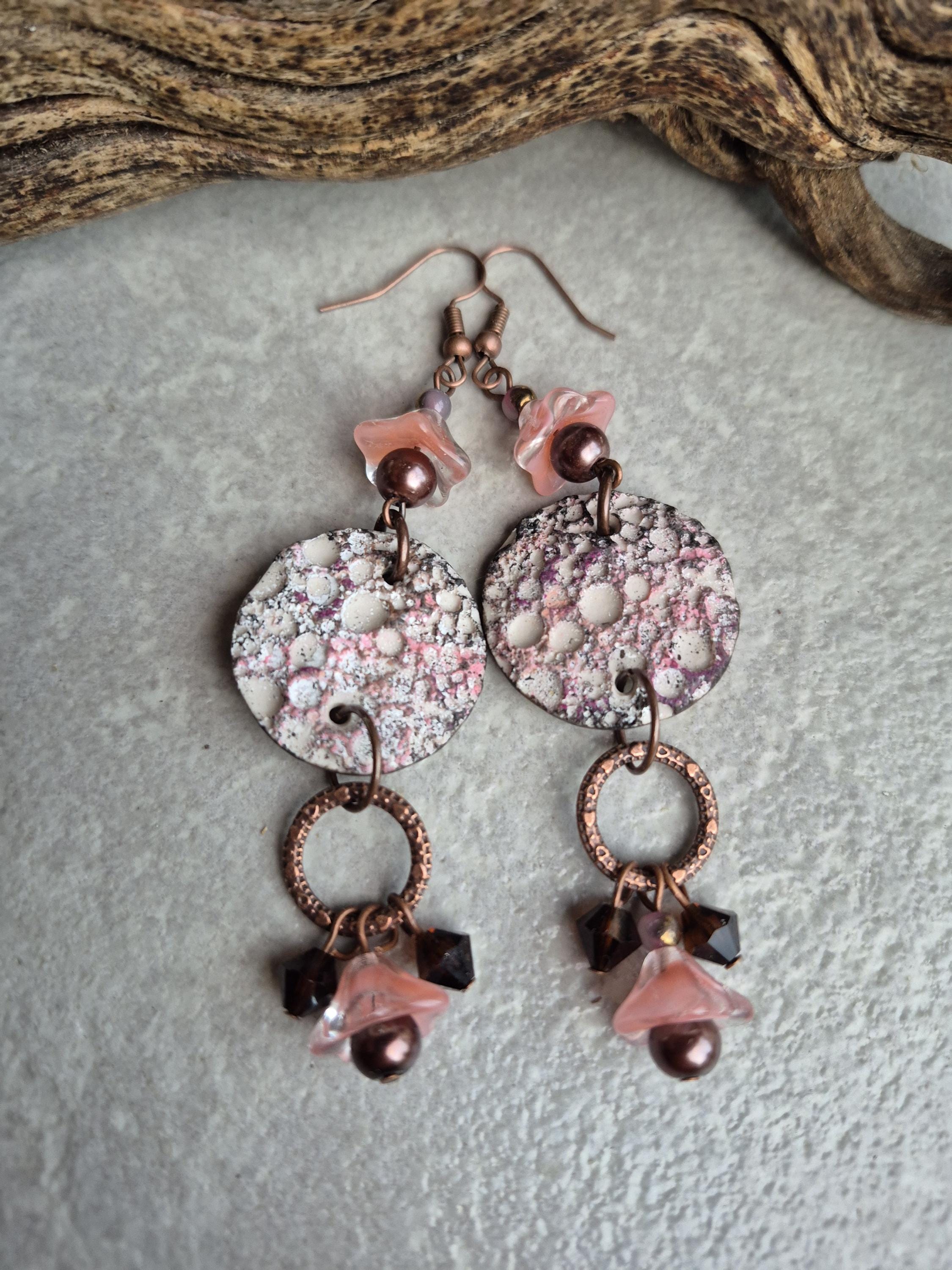 Boucles D'oreilles Avec Grande Perle De Verre Bleue Et Fleur En Cuivre - Neuf Sous Emballage