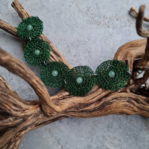 Crochet wire bracelet, wire bracelet, handmade bracelet, green bracelet, wire bracelet, cuff bracelet, crochet wire bracelet, crochet circle