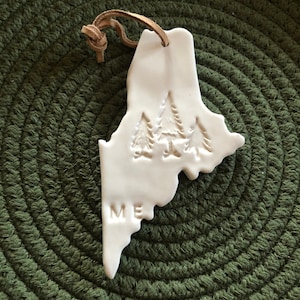 State of Maine Ornament/Porcelain Wall Hanging