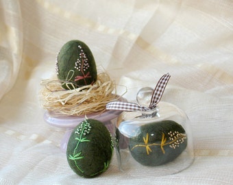 Wool Easter Eggs, Green Moss Felt Eggs, Embroidered Easter Eggs, Table Decoration, Decoration For Photoshoot, Home decor, felt Easter eggs