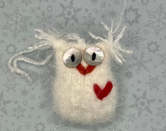 Snowy the Owl Handknit