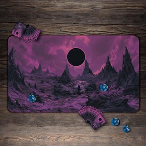 MTGプレイマット、ブラックサンMTGマット、ゾーン付きTCG/MTGプレイマット - 24インチ×14インチ、カスタムプレイマット、テーブルトップゲームギフト