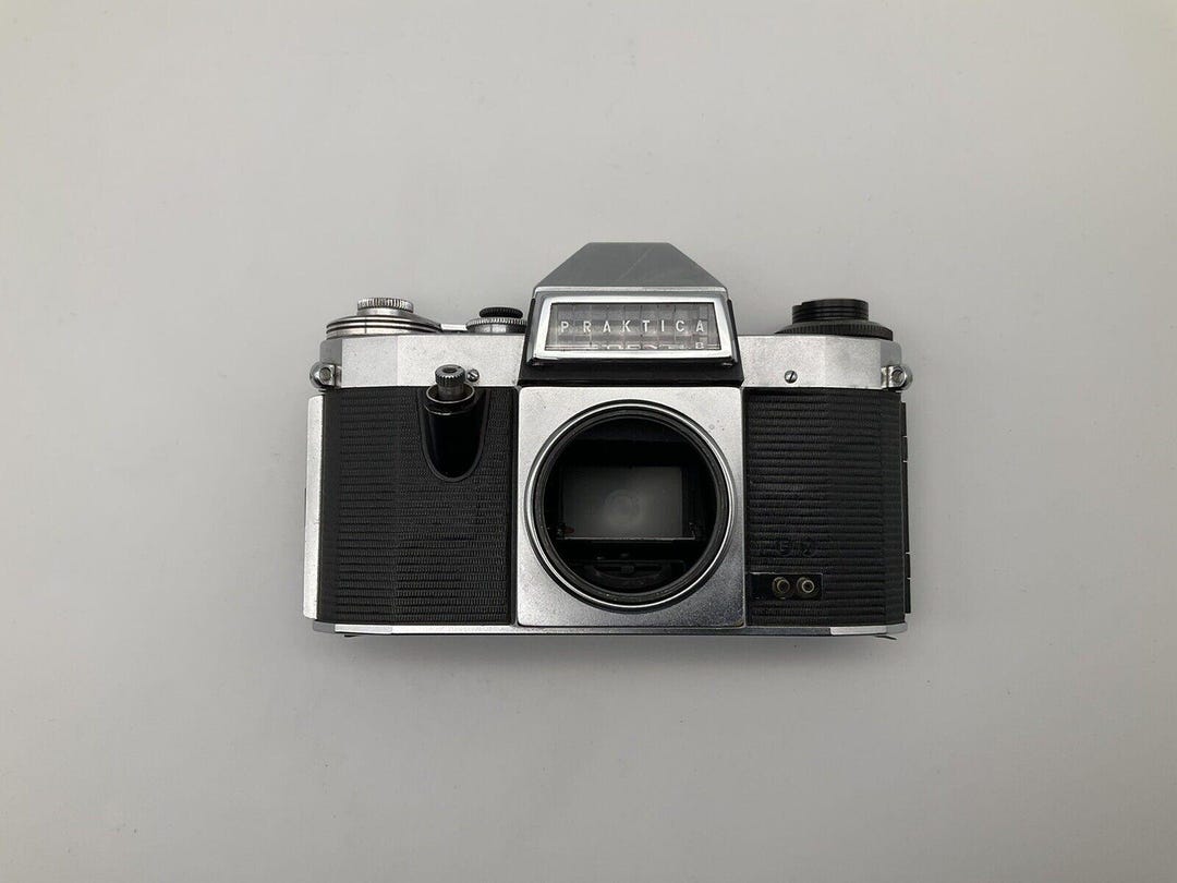 PRAKTICA NOVA B ボディ PENTACON Praktica Nova B (Pentacon), 35mm SLR camera, c1965