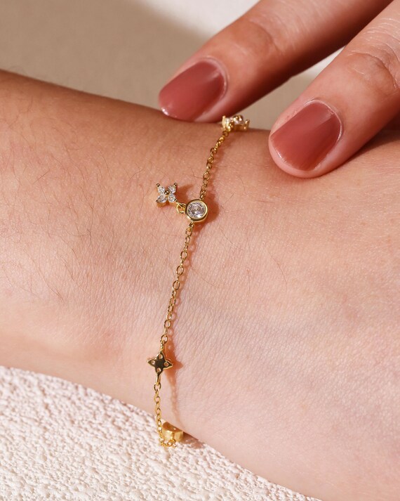 Dainty Diamond Flower Bracelet,flower Pendant Bracelet,bridal