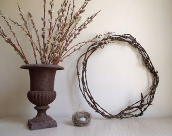 antique barb wire / barb wire wreath / barnyard party / farmhouse decor